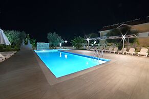 Mirsini Studios & Apartments