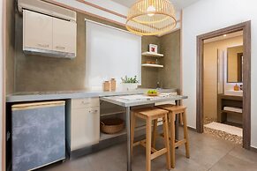 Mirsini Studios & Apartments