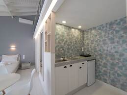 Mirsini Studios & Apartments