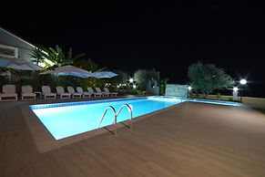 Mirsini Studios & Apartments