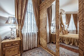 Ichan Qala Premium Class Hotel