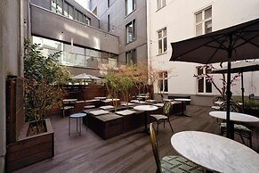 AMANO HOME Apartments