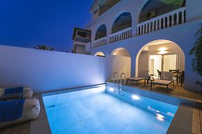 Callinica Hotel