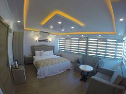 Harbour Suites Old City