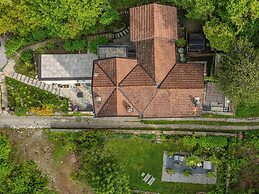 Essentia Guest House