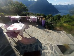 Essentia Guest House