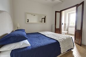 Essentia Guest House