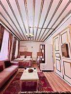 Alhambra Apart Hotel