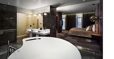 Theatre Hotel