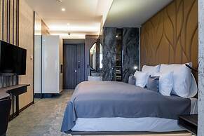 Theatre Hotel