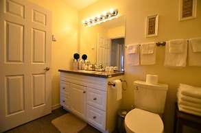 Gibralter Rock Ocean View B&B