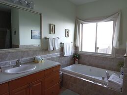 Gibralter Rock Ocean View B&B