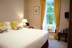 Lowbyer Manor Country House