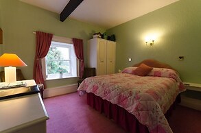 Lowbyer Manor Country House