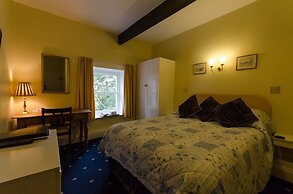 Lowbyer Manor Country House