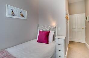 Lowbyer Manor Country House