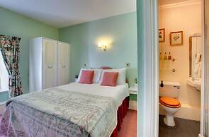 Lowbyer Manor Country House
