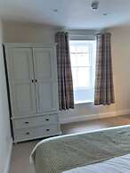 Lowbyer Manor Country House