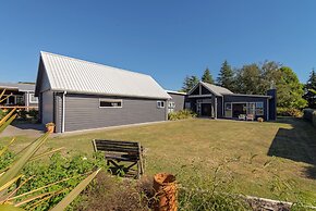 Lupin Lodge Bed and Breakfast