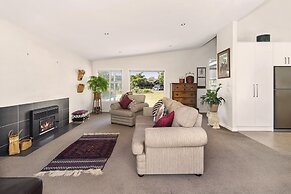 Lupin Lodge Bed and Breakfast