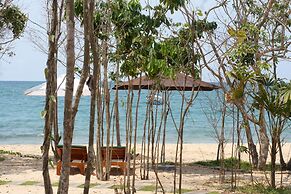 Gold Sand Beach Bungalow