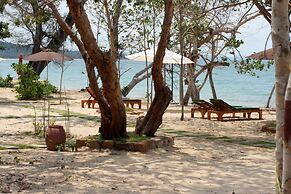 Gold Sand Beach Bungalow