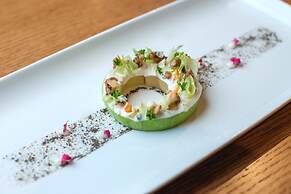 Feathers - A Radha Hotel