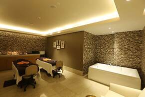 Feathers - A Radha Hotel