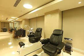 Feathers - A Radha Hotel