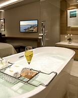 Feathers - A Radha Hotel