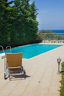 Corinthian Residence