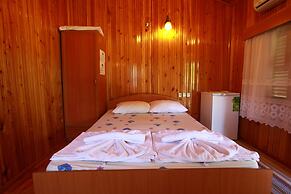 Baris Pension & Bungalows