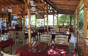 Baris Pension & Bungalows