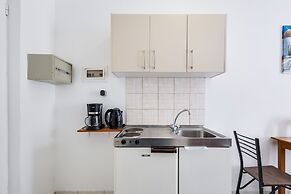 Johnhara Studios & Apartments