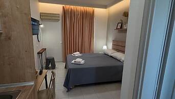 Johnhara Studios & Apartments