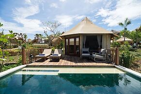 Menjangan Dynasty Resort