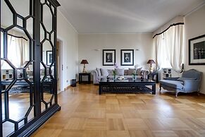 Kometa Suites & Apartments