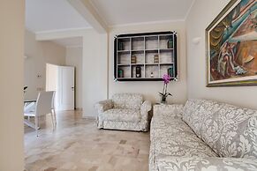 Kometa Suites & Apartments