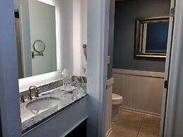 The Avenue Inn and Spa