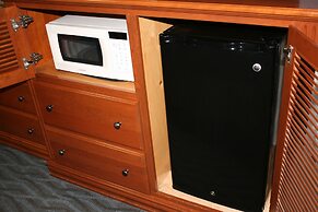 The Avenue Inn and Spa