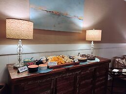 The Avenue Inn and Spa