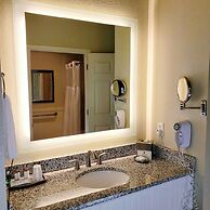 The Avenue Inn and Spa