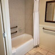 The Avenue Inn and Spa