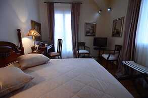 Korina Gallery Hotel