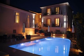 Korina Gallery Hotel