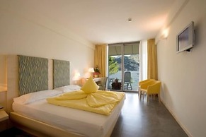 Beach Hotel Du Lac