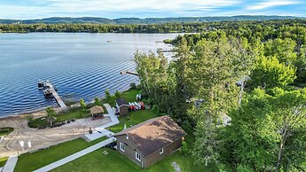 Chalets et Gîte au bord au bord du Lac Kénogami