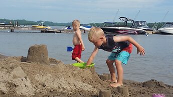 Chalets et Gîte au bord au bord du Lac Kénogami