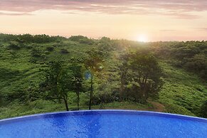 Hidden Cliff Hotel & Nature