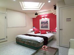 HOTEL DRESSY -Adults Only